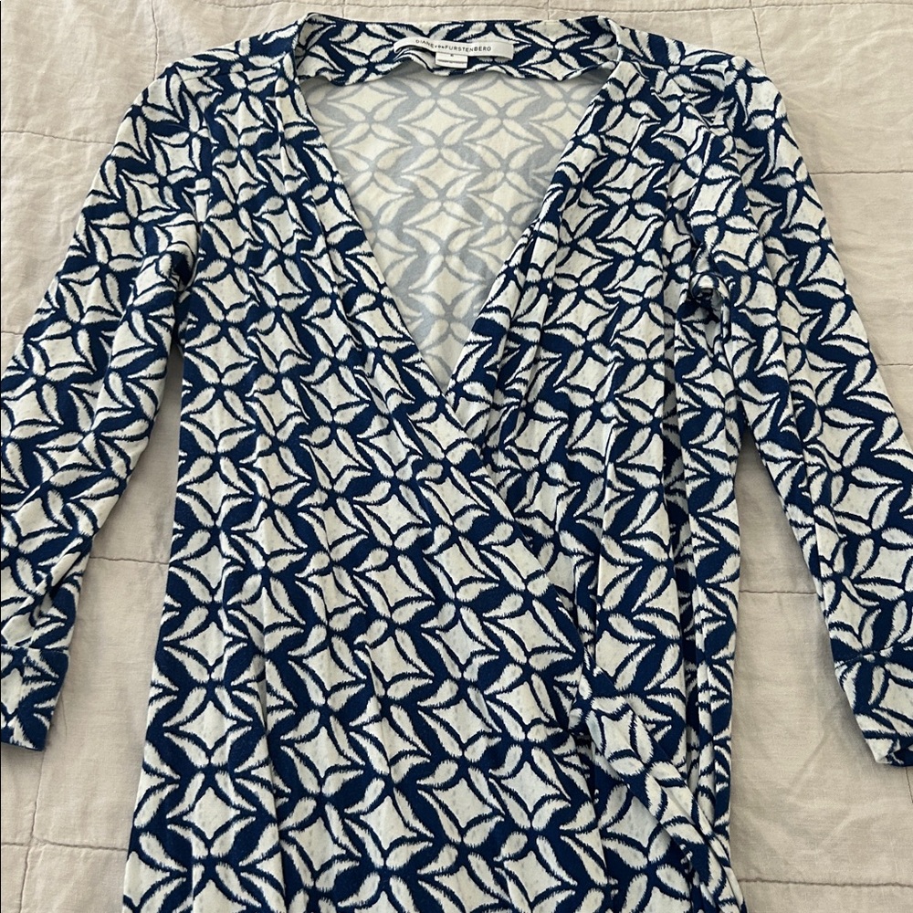 Diane Von Furstenberg Navy and White Wrap Dress, size 6 worn once.